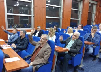 Nazire se kraj jednoipodecenijskoj blokadi računa Škole “11. oktobar“