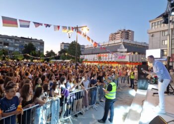 Leskovac i ove godine organizuje žurku za male maturante i deli bicikle najboljim učenicima