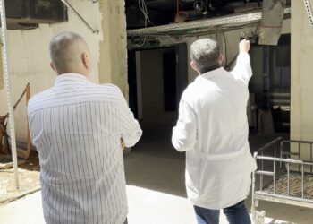 Ušli smo u podrum leskovačke bolnice i tražili napukline, direktor tvrdi da nema šta da krije – VIDEO