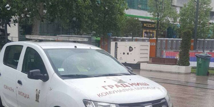 Uputstvo onima koji sutra dolaze u Niš gde da vrše nuždu: U zgradi, podrumu, liftu, na dečjem igralištu…