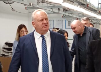 Cvetanoviću smeta što su novinari Rešetke danas obilazili bolnicu? Ironično nas nazvao “prinčevima” i “kraljevima”