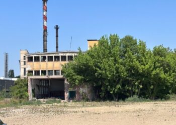 Zamalo tuča leskovačkih biznismena na prodaji imovine Leteksa: Prostor kupili Stefaneli i Home Centar Vera