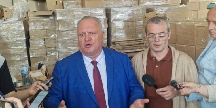Cvetanović: Molim Boga da ovi u Osmospratnici i lokalnoj samoupravi ne prime platu, možda tad počnu i da rade