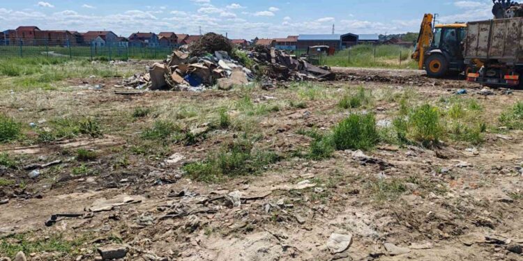 Očišćena deponija iza nekadašnje fabrike „Džinsi“, pastor romske crkve ponudio ugradnju video nadzora