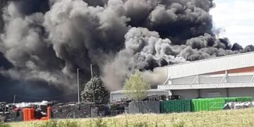 Nema povređenih radnika u požaru koji je izbio u hladnjači u Bojniku