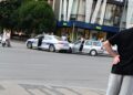 Sudar policijskog i putničkog vozila u centru Leskovca
