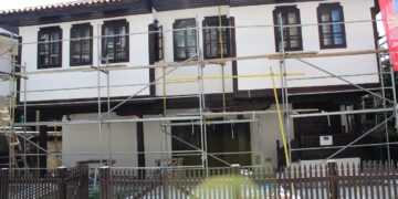Renovira se spoljašnost Gigine kuće u Vlasotincu