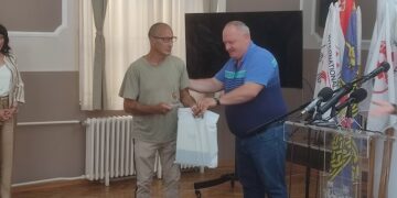 Višestrukim davaocima krvi uručena priznanja: Priznanje “Široko srce“ pripalo radnicima Jure