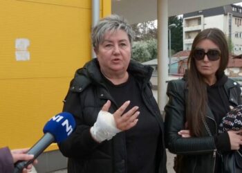 Nišlijka koja je nožem ubola dekanku optužila TV „Informer“ na sudu: Zbog njih sam se posvađala sa porodicom i trovala se