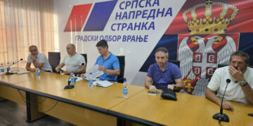 Raspusten Gradski odbor SNS-a u Vranju: Vučević postavio poverenike