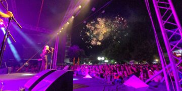 Nataša Bekvalac otvorila „Paradajz fest“ u Lebanu pred nekoliko hiljada ljudi