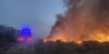 Požar i na deponiji Meteris kod Vranja – na terenu vatrogasci i gradski funkcioneri