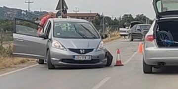 Sudar dva automobila na ulazu u Rudare