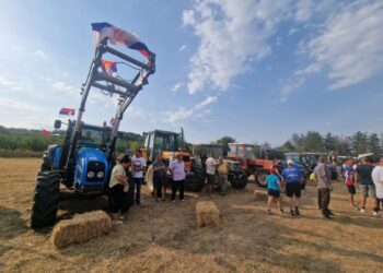Peta „Traktorijada“ u Gornjoj Jajini: Više od sto traktora i 250.000 dinara nagradnog fonda