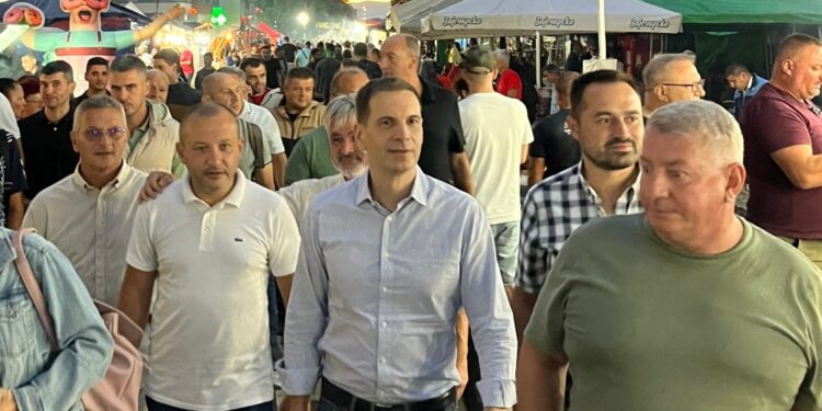 Miloš Jovanović u Leskovcu: „Bez udruživanja opozicije nema pobede nad režimom“