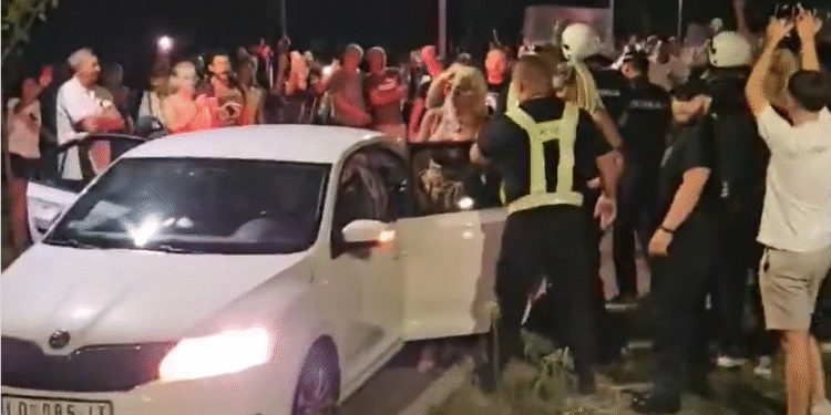 Jelena Karleuša u Vranjskoj Banji okupila svega oko 2.000 ljudi