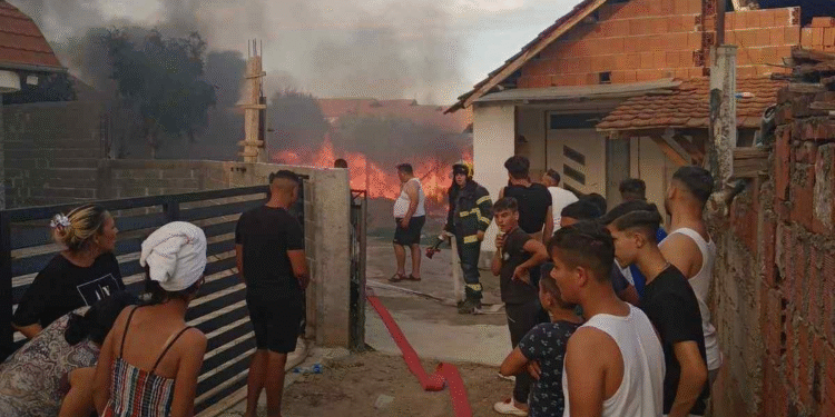Izgorela kuća u naselju Slavka Zlatanovića