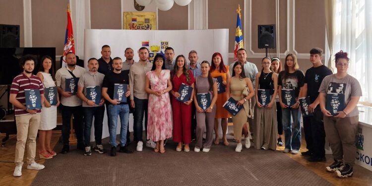 Za omladinske i volonterske projekte – 2,8 miliona dinara: Danas podeljeni ugovori