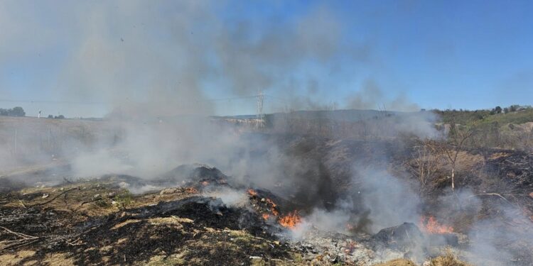 Požari kod Donjeg i Gornjeg Krajinca, u Manojlovcu goge kontejneri kod groblja
