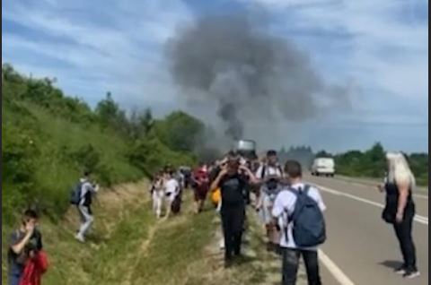 Istraga o izgorelom autobusu na ekskurziji prebačena u Prokuplje – roditelji sumnjaju na odugovlačenje