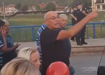 „Gde su fabrike?!“ – Lebančani tražili objašnjenje od Gorana Jovića tokom šetnje „protiv blokada“
