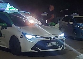 Leskovački taksisti zbog dolaska „Prvog taksija“ traže prijem kod gradonačelnika, ne isključuju ni štrajk