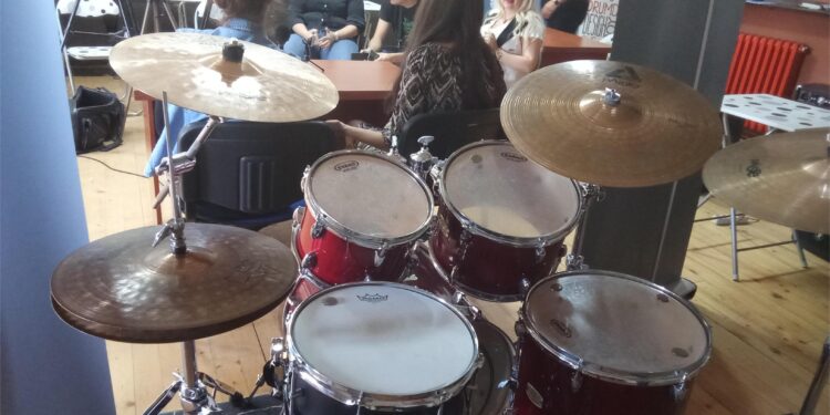 “Drum dum festu“ leskovačko pozorište “zbog nereda“ otkazalo gostoprimstvo: Revijalni program u “La Casi“, takmičarski u LKC-u