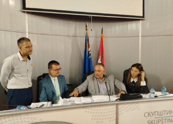 Ko je „krtica“ u niškoj opoziciji? Tajno i neuspelo glasanje o smeni gradonačelnika otvorilo pukotine