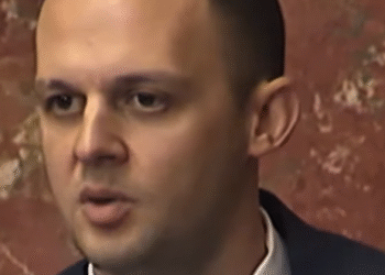 Evo šta je Stefan Kitanović rekao o legalizaciji u republičkom parlamentu