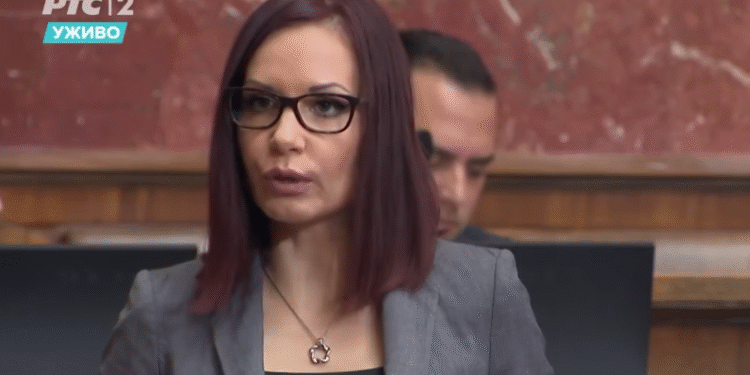 Jelena Spirić u Skupštini: „Leskovac je grad izgladnelih građana i čekaonica za smrt“ – VIDEO