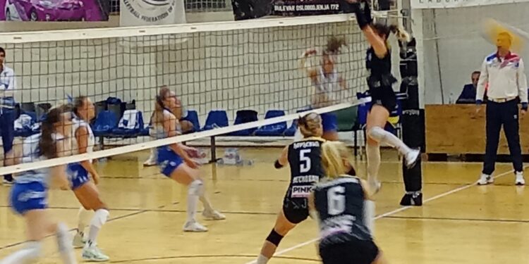 Odbojkašice „Leskovca“ ostvarile prvu superligašku pobedu pred punim „Partizanom“