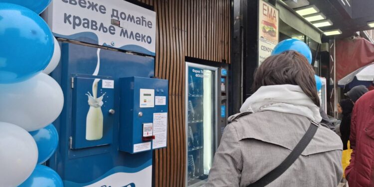 Leskovac dobio prvi mlekomat zahvaljujući porodici Đorđević