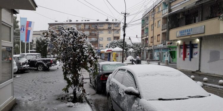 Prvi sneg u Vlasotincu ove jeseni