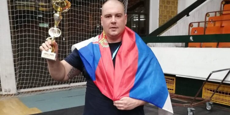 Svetski šampion u girevoju Nemanja Najvirt održava seminar u Leskovcu
