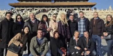 GDE JE NESTAO GRADONAČELNIK? Svi ćutali, a jedna fotografija ga otkrila u Kini!