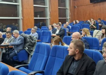 Sastanak sa leskovačkim privrednicima zatvoren za javnost, novinarima dozvoljeno samo fotografisanje