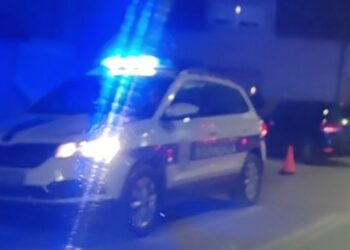 Vozač motora povređen u sudaru u Leskovcu, hitno prebačen u Urgentni centar