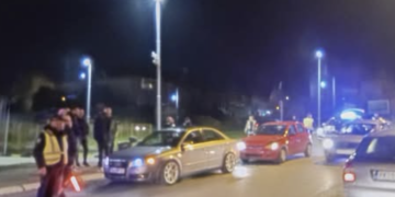 Dve starije osobe povređene u lančanom udesu tri automobila