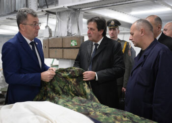 Gašić najavio nove projekte sa „Jumkom“ i unapređenje saradnje sa Vojskom Srbije