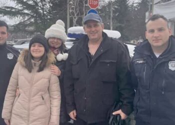 Herojska intervencija policajaca na Vlasinskom jezeru: Spasena porodica zavejana više od 24 sata