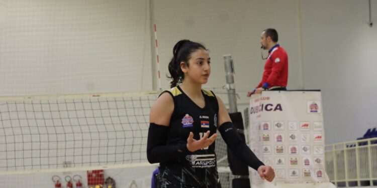 Mlada odbojkašica Eya Toumi, jedna je od najboljih u leskovačkom superligašu i reprezentaciji Tunisa
