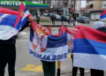 Sramna scena u centru grada: Odrasli se otimali za paketiće, dečaku otet poklon iz ruku