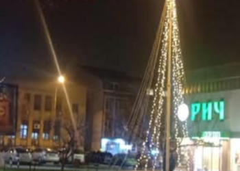 Sedmogodišnjem dečaku nepoznati čovek psovao oca jer je ovaj protiv SNS