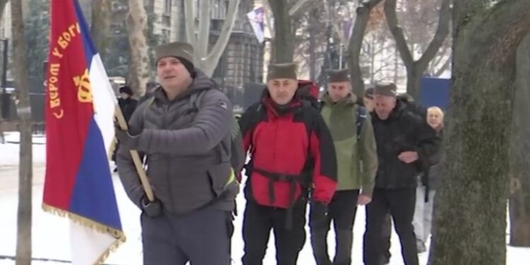 Niškim planinarima, koji pešače do Krfa, zabranjen ulazak na Kosovo u narednih godinu dana