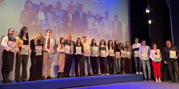 Uručena 291 nagrada mladim talentima: Grad Leskovac izdvojio 14,7 miliona dinara