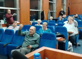 Opozicija traži garancije bezbednosti u Leskovcu, ponovo otvoreno pitanje napada na urednika Rešetke u skupštini grada