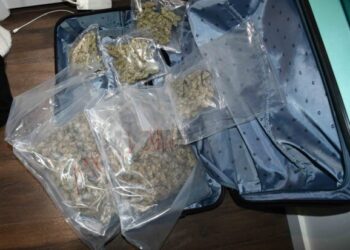 U automobilu i stanu osumnjičenog pronađeno više od 2,6 kilograma marihuane