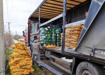 Studenti, građani i plenumi nisu zaboravili Toplicu: Stigla tri šlepera pomoći