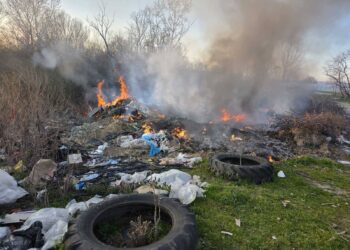 Ponovo požar pored puta za Donje Stopanje