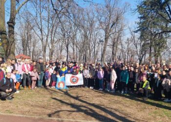 Novom Šumskom stazom na Hisaru prošetalo više od 250 Leskovčana svih generacija